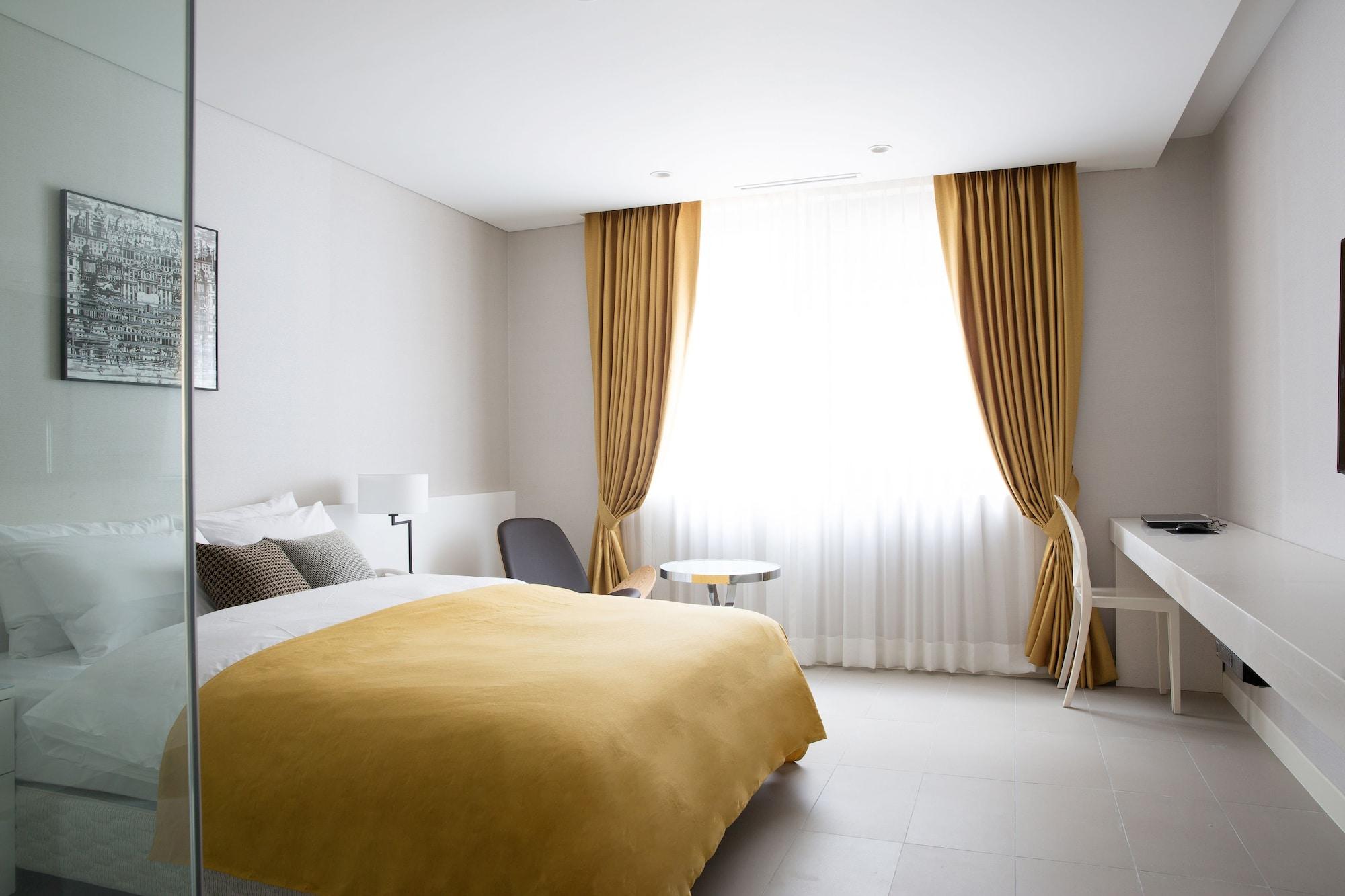 Hotel Mate Bundang Соннам Экстерьер фото